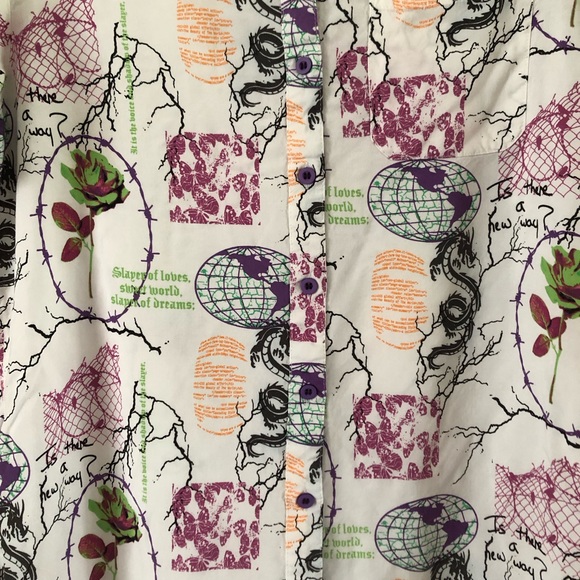 Vitriol White Slayer of Love Printed Button Up Short Sleeve Shirt Size Medium - Picture 4 of 6